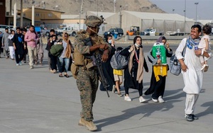 CIA cứu thoát nhiều người Afghanistan bằng cánh cổng siêu bí mật đến mức Taliban không hề hay biết