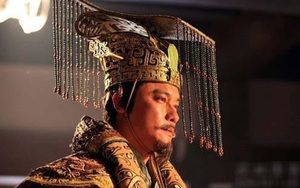Giải mã bí mật về 12 dải ngọc trước mũ của Tần Thuỷ Hoàng