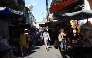 Chợ lớn nhất và chợ nhỏ nhất hay là 'bảo tàng sống' ở Sài Gòn