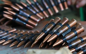 Ukraine nhận 80 tấn đạn dược từ Mỹ