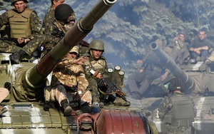 Ukraine ráo riết tìm thêm nguồn vũ khí phương Tây để 'nắn gân' Nga