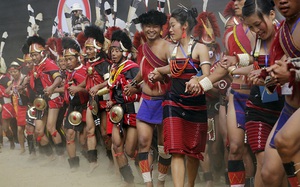 Trải nghiệm lễ hội Ấn Độ khuấy động “cơn sốt” mang tên chim Hồng Hoàng