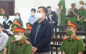 Phan Văn Anh Vũ đưa hối lộ: Trả tự do ngay tại tòa cho &quot;thầy&quot; phong thủy