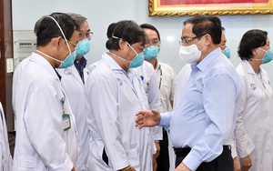 Thủ tướng Phạm Minh Chính yêu cầu có giải pháp khắc phục tình trạng  cán bộ y tế nghỉ việc