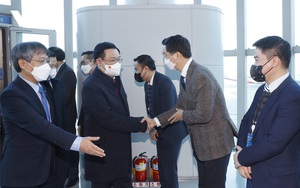 Chủ tịch Quốc hội Vương Đình Huệ tới Seoul, bắt đầu thăm chính thức Hàn Quốc