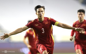 HLV Park Hang-seo gây "sốc" trong đội hình xuất phát ĐT Việt Nam