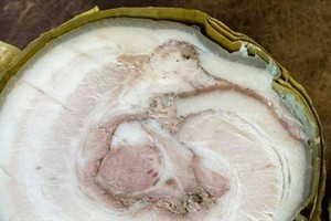 Thái Bình: Đặc sản chế biến độc lạ, tên cũng lạ giò "giải ngấy" làm từ thịt lợn nguyên tảng