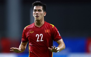 ĐT Việt Nam san bằng kỷ lục tại AFF Cup 2020 với ĐT Singapore