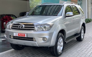 Toyota Fortuner 2011 máy dầu, số sàn giá hơn 400 triệu đồng có nên mua?