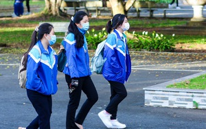 Lâm Đồng: Học sinh lớp 12 tiêm đủ 2 mũi vaccine được học trực tiếp