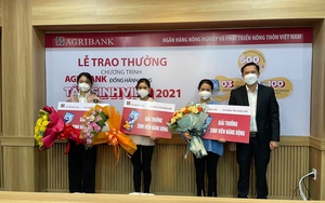 Agribank Quảng Nam trao thưởng Chương trình khuyến mại “Agribank đồng hành cùng Tân sinh viên 2021”