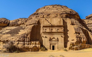 111 ngôi mộ tại thành cổ Hegra của Vương quốc dầu mỏ có gì khiến du khách tò mò