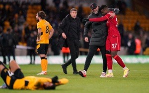 Liverpool thắng nhọc Wolves, HLV Klopp ca ngợi "vị cứu tinh"