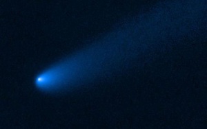 Kính viễn vọng Hubble của NASA phát hiện ra sao chổi có đuôi dài 400.000 dặm gần sao Mộc