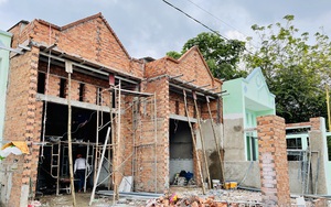Bình Dương: Đi kiểm tra nhà xây dựng trái phép, Chủ tịch phường Tân Phước Khánh bị hăm dọa