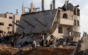 Israel ném bom vào nhà của thủ lĩnh Hamas Gaza khi căng thẳng giữa hai bên bước sang ngày thứ bảy