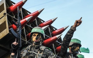 Dội mưa bom và tên lửa, Israel vẫn không thể hủy diệt hệ thống phóng rocket của Hamas