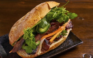 "Chảy nước miếng" với bánh mì Việt siêu ngon ở New York