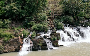 Tây Nguyên: Bị "thôi miên" bởi cảnh đẹp mê hồn của cụm thác nổi tiếng nhất Đắk Nông