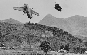 Cảnh tượng hiếm về máy bay Mỹ bị bắn rơi ở Việt Nam