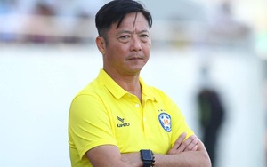 3 đội bóng "nhà giàu" trả "lót tay" tiền tỷ mời HLV Lê Huỳnh Đức