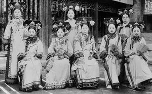 Hoàng đế Phổ Nghi tiết lộ số phận bi thảm của các cung nữ Thanh triều
