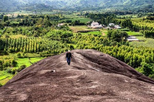 Đăk Lăk: Cặp hòn đá Voi Cha, Voi Mẹ và truyền thuyết về “hòn đá biết đi” ở xã Yang-tao
