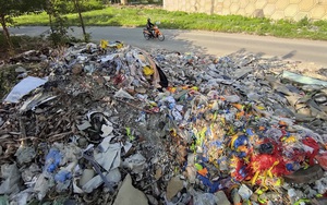 Hoài Đức, Hà Nội: "Núi rác" tự phát đang hình thành ở An Khánh hết năm này qua năm khác