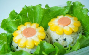 Rủ con vào bếp làm cơm bento hoa hướng dương xinh đẹp