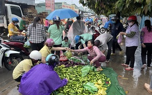 Bình Dương: Hơn 2.000 ca mắc Covid-19, nhưng chợ tự phát, bán hàng rong vẫn ngang nhiên tồn tại