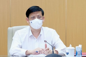 Bộ trưởng Bộ Y tế: Điều phối kho dự trữ tại TP.HCM 2.000 máy thở