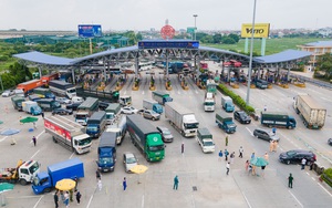 Tài xế đi hơn 1.000km từ Vĩnh Long, đến cửa ngõ Hà Nội bị yêu cầu quay xe