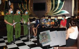 Hà Nam: 10 đối tượng tụ tập “bay lắc”, sử dụng ma túy tại quán karaoke bất chấp dịch Covid-19