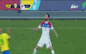 Cận cảnh màn “kung fu” thô bạo của Gabriel Jesus tại tứ kết Copa America 2021