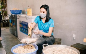 Dàn Hoa hậu, Á hậu mở chiến dịch nấu ăn miễn phí tặng người nghèo tại TP.HCM 