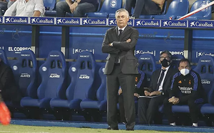 Tái xuất thành công tại Real Madrid, HLV Ancelotti nhắc tới "cầu thủ hoàn hảo"