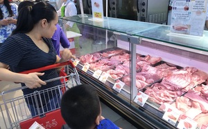 Lợn hơi giảm giá sốc, thịt lợn vẫn đắt “vô lý”, chuyên gia &quot;giải mã&quot; lý do và hiến kế