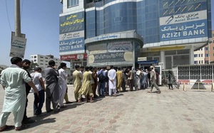 Người Afghanistan và tiền điện tử (P1): kênh "phòng vệ" vững chãi nhất khi nhà băng tê liệt, lạm phát tăng nóng