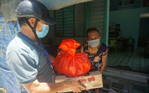 Khẩn trương hỗ trợ 1.630 tấn gạo đến hơn 100.000 người khó khăn tại Đà Nẵng