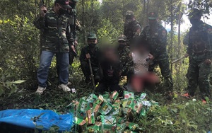 Biên phòng Quảng Trị bắt 3 đối tượng mang súng đã lên đạn vận chuyển 46kg ma túy đá
