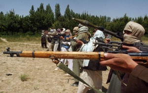 Taliban tấn công pháo đài của quân kháng chiến Afghanistan, ra tối hậu thư bắt thủ lĩnh đầu hàng