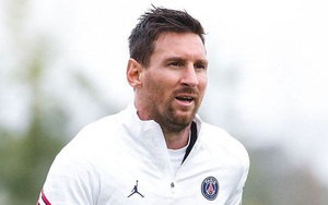 Messi rời Barcelona trở lại Paris, sẵn sàng đá trận ra mắt PSG