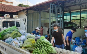 Nông dân Lào Cai gửi tặng 50 tấn gạo, chuối, rau xanh “tiếp sức” Hà Nội chống dịch Covid-19