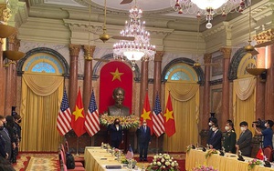Phó Tổng thống Mỹ đề nghị nâng cấp quan hệ đối tác chiến lược với Việt Nam