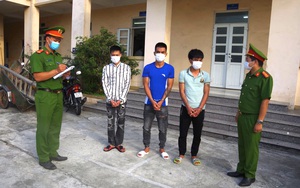 Hà Nam: 3 thanh niên túc trực ở cây ATM, chờ người dân rút tiền rồi cướp