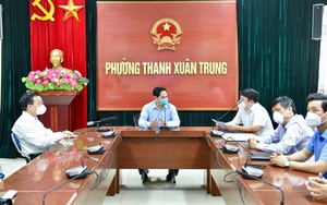Thủ tướng đi thị sát, Sở Chỉ huy phòng chống dịch phường "nóng" nhất Hà Nội lại thiếu người "trực chiến"