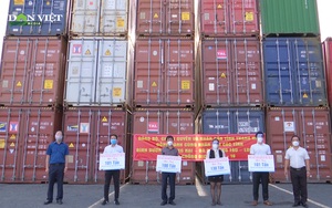 Hơn 430 tấn nhu yếu phẩm từ Thanh Hoá đi đường biển đã vào đến Tp. HCM
