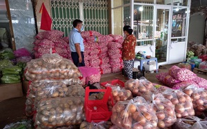 Phát hiện số lượng lớn tỏi Trung Quốc vi phạm nhãn  hàng hóa ở Tiền Giang