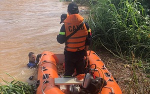 Lâm Đồng: Trắng đêm tìm kiếm nạn nhân bị nước cuốn khi bơi qua sông Krông Nô