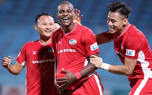 Quế Ngọc Hải, Trọng Hoàng trở lại SLNA, vì sao lãnh đạo Viettel FC im lặng?